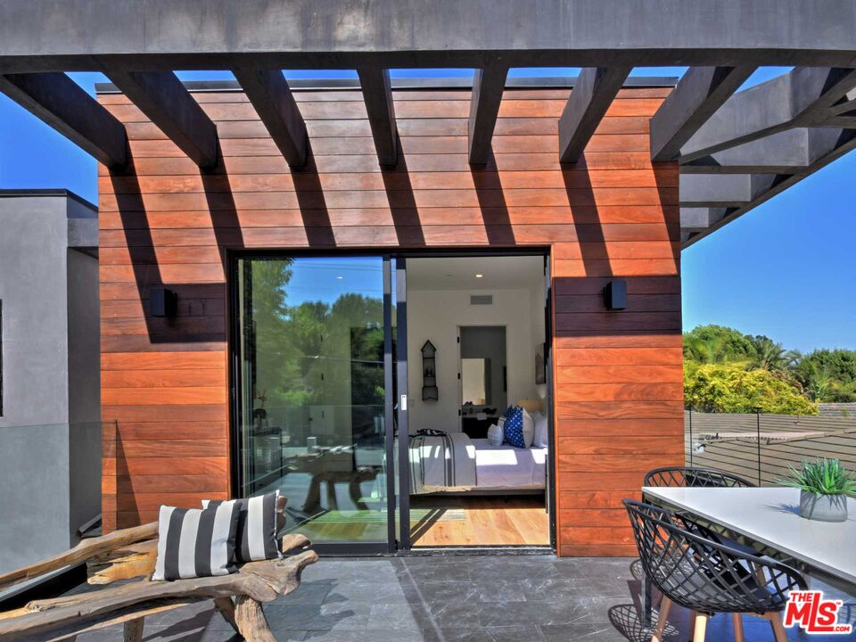 15227 Valley Vista Blvd