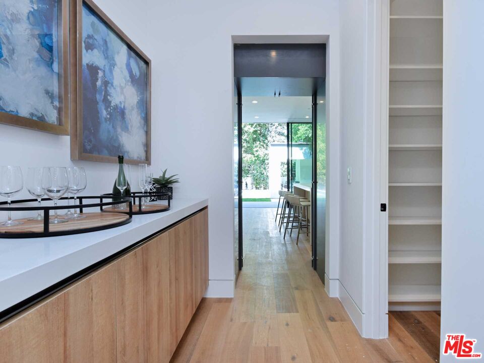 15227 Valley Vista Blvd