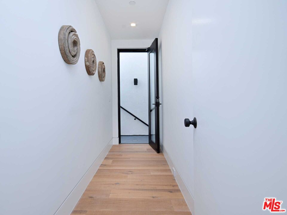 15227 Valley Vista Blvd