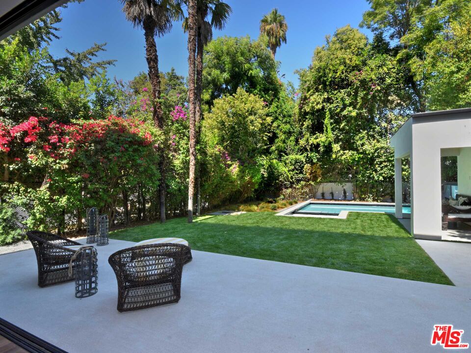 15227 Valley Vista Blvd