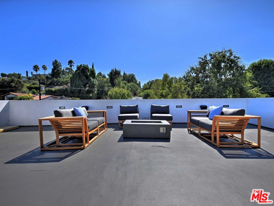 15227 Valley Vista Blvd