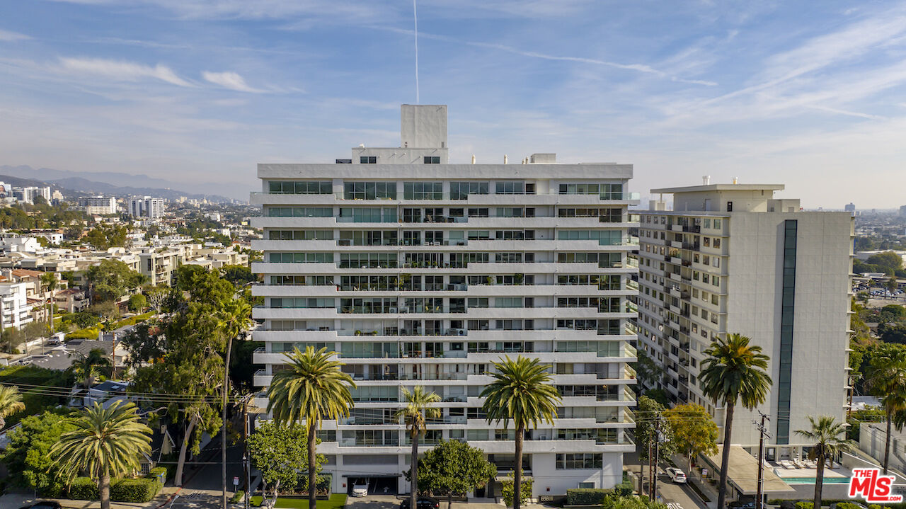 838 N Doheny Dr Unit: 101