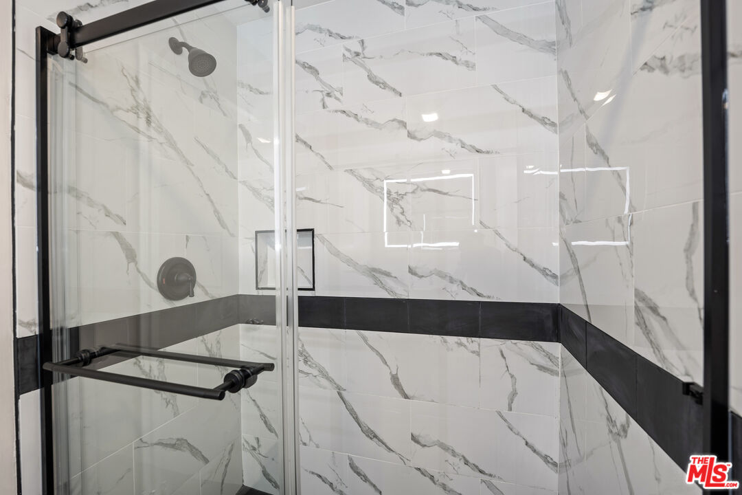 815 S Shenandoah St Unit: 304