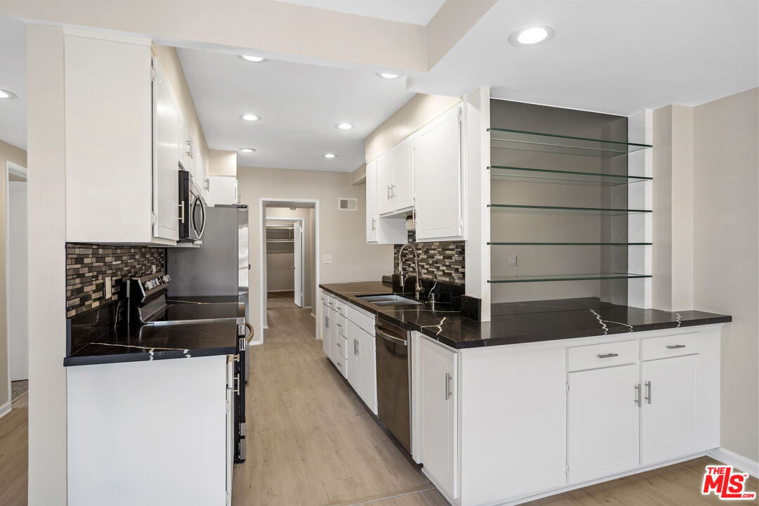 815 S Shenandoah St Unit: 304