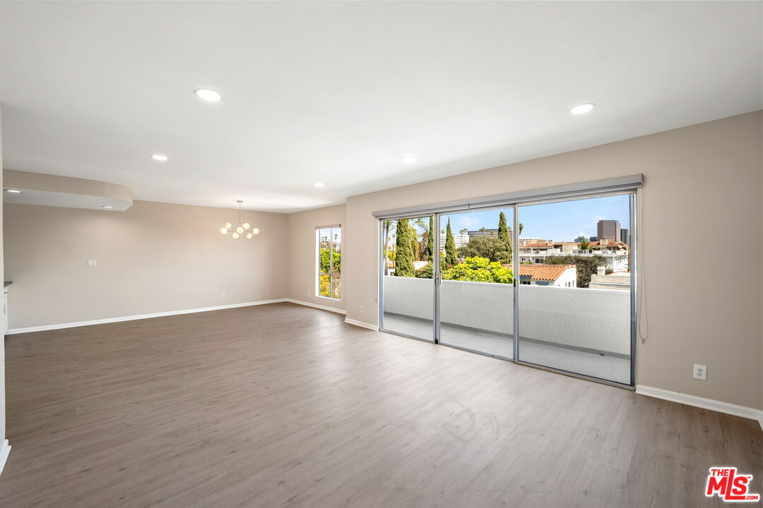 815 S Shenandoah St Unit: 304