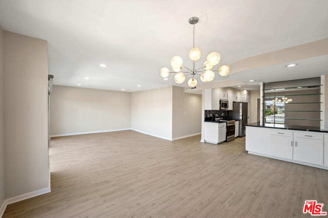 815 S Shenandoah St Unit: 304