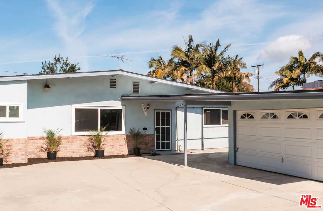 8431 Davista Dr