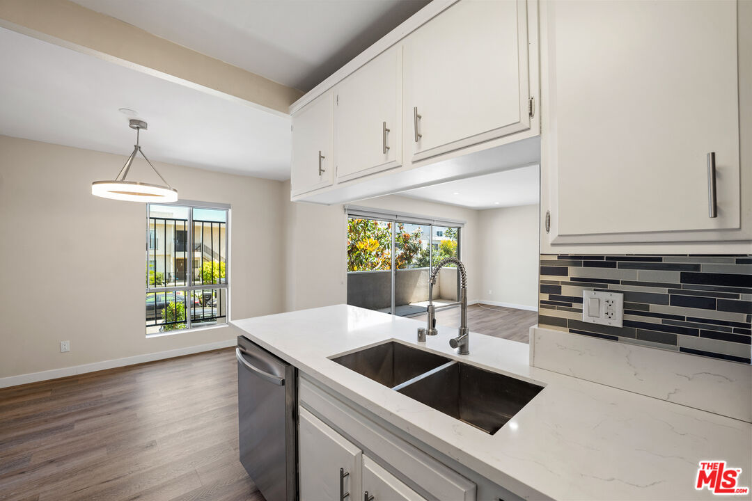 815 S Shenandoah St Unit: 105