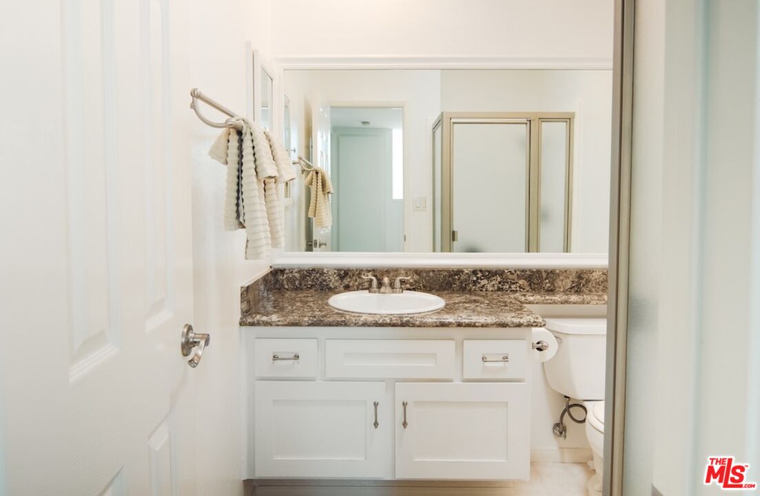 11652 Iowa Ave Unit: 1