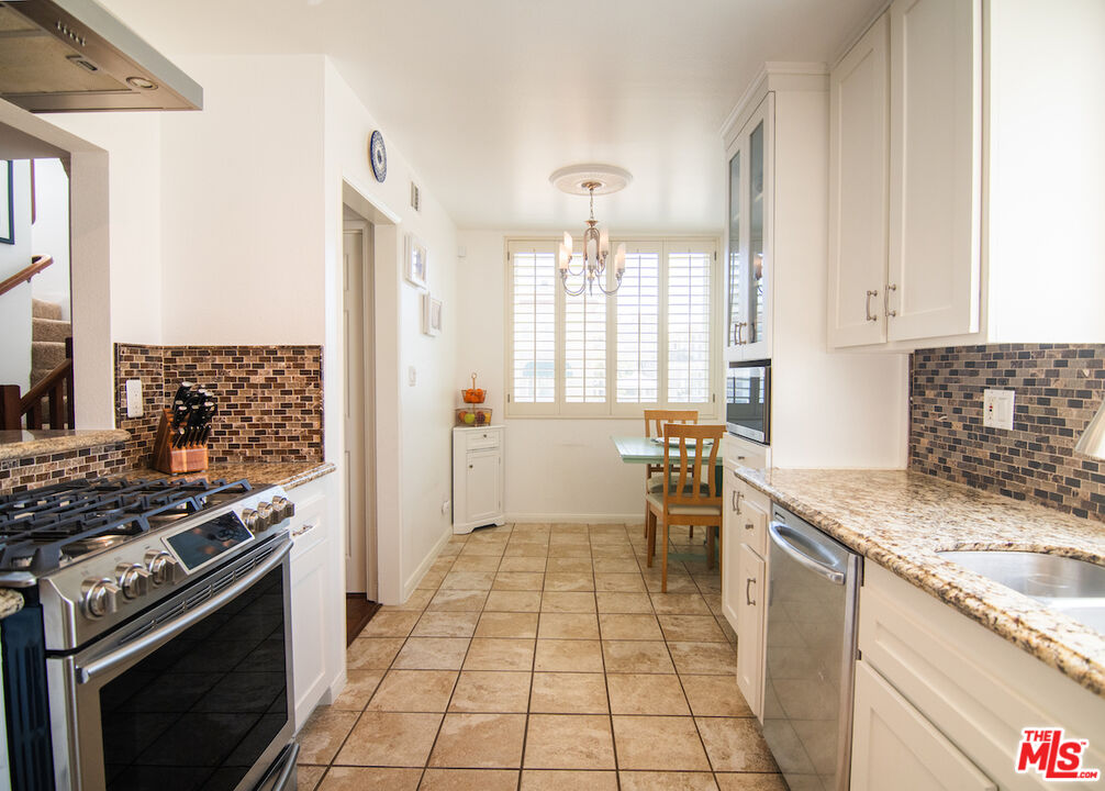 11652 Iowa Ave Unit: 1