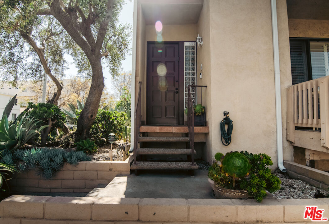 11652 Iowa Ave Unit: 1