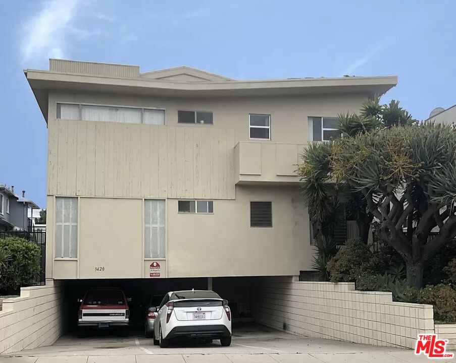 3420 Vinton Ave Unit: 4