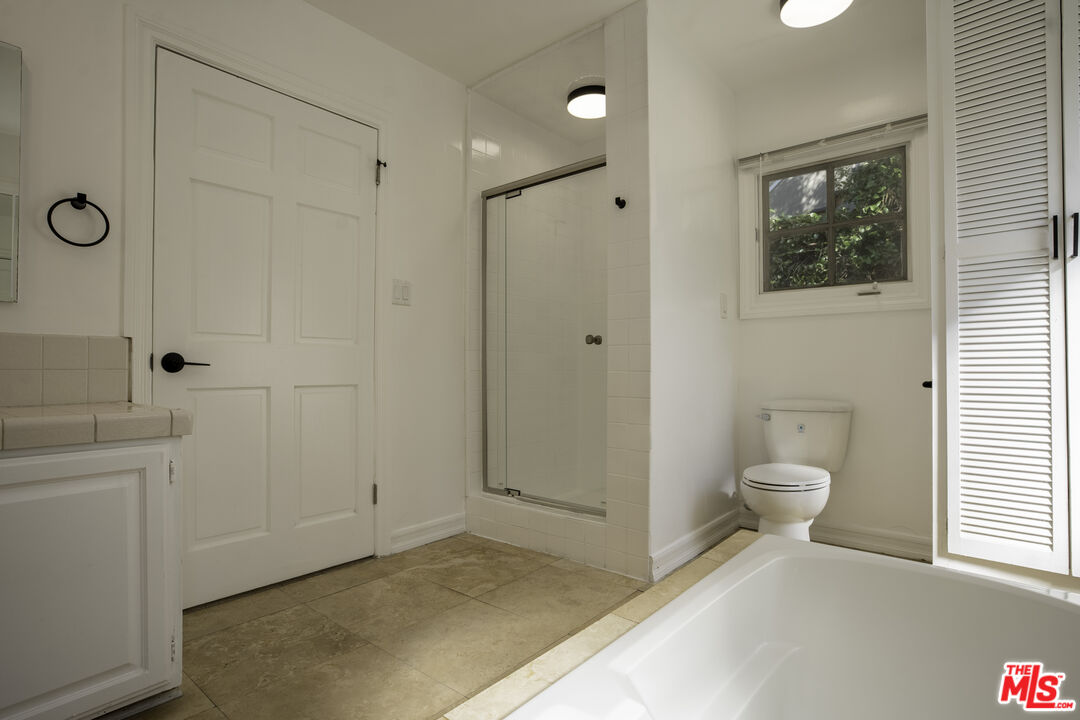 11680 Bellagio Rd