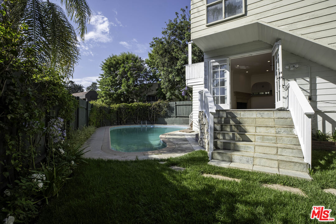 11680 Bellagio Rd