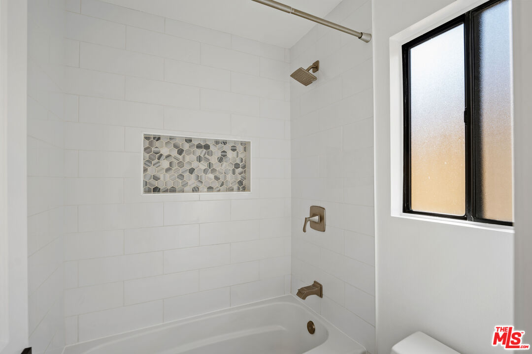 4120 ARROYO WILLOW LN