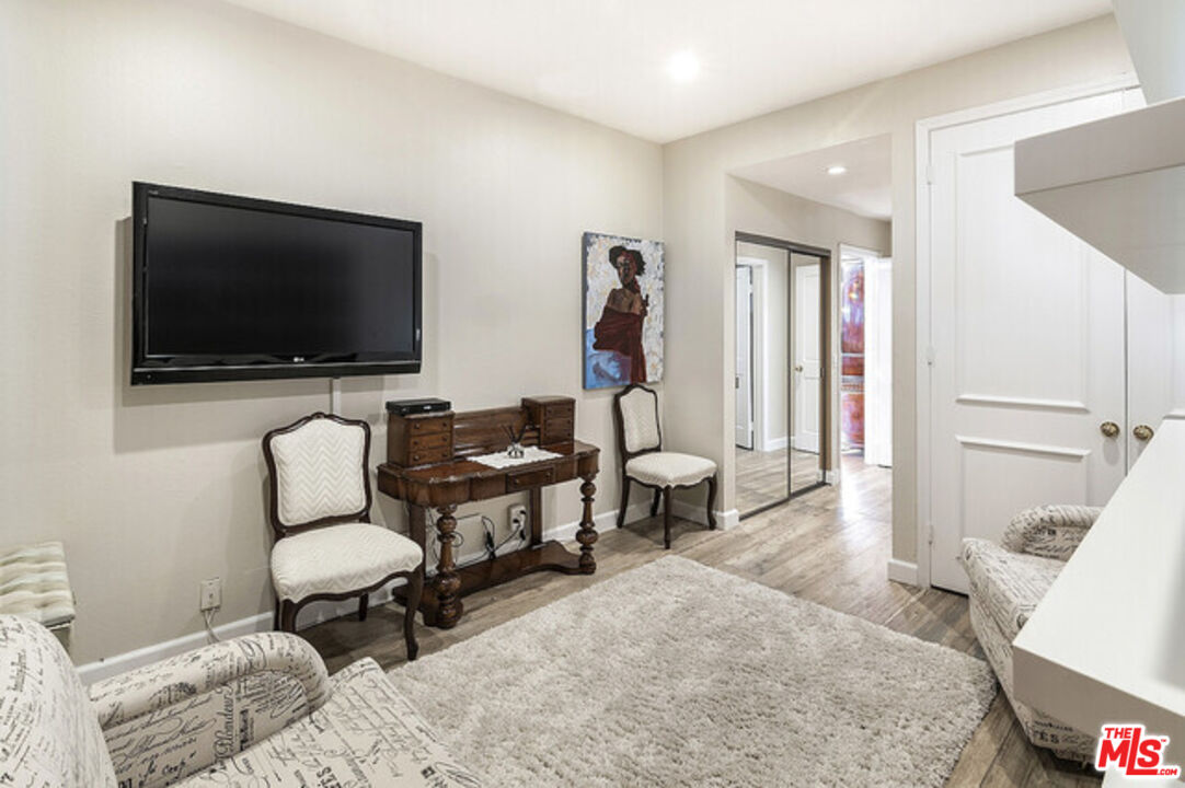 1650 Veteran Ave Unit: 303