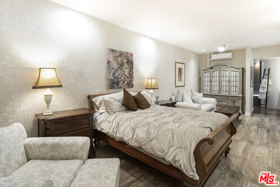 1650 Veteran Ave Unit: 303