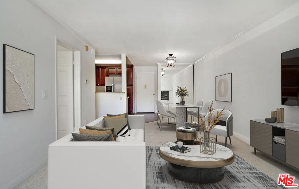 5545 Canoga Ave Unit: 203