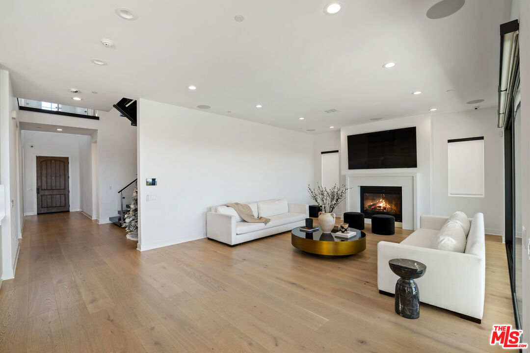 20712 W Deer Grass Ct