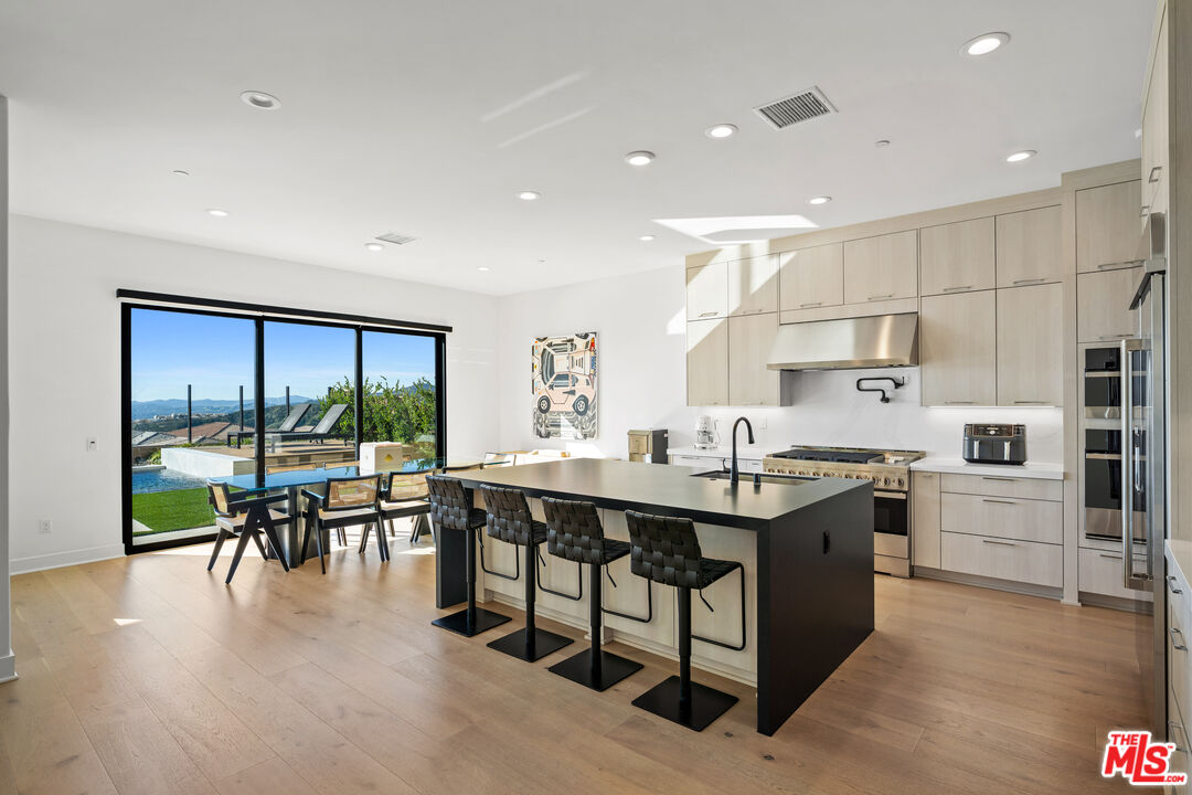 20712 W Deer Grass Ct