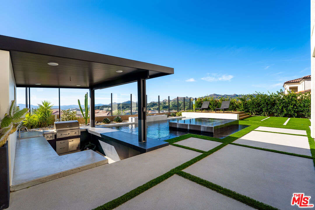 20712 W Deer Grass Ct