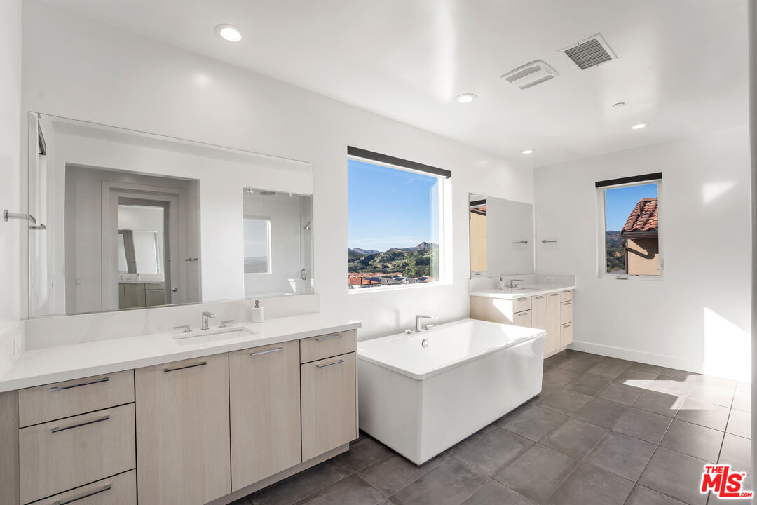 20712 W Deer Grass Ct