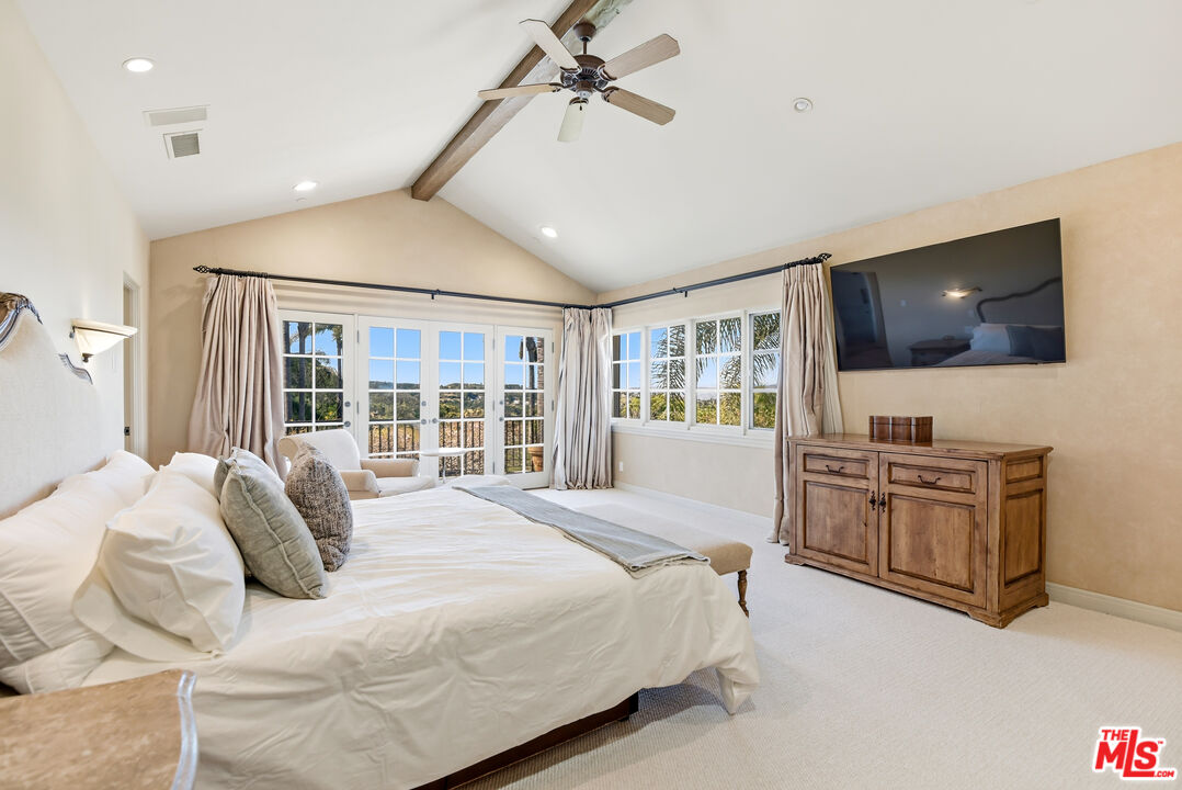 3843 Rock Hampton Dr