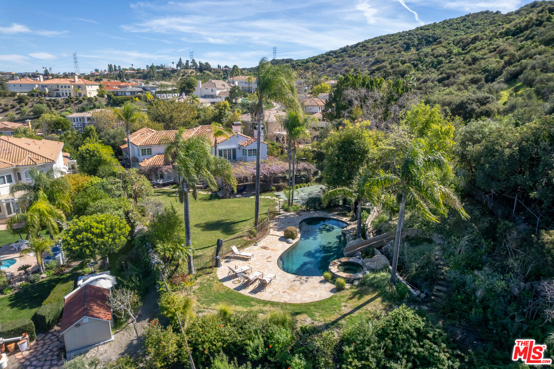 3843 Rock Hampton Dr