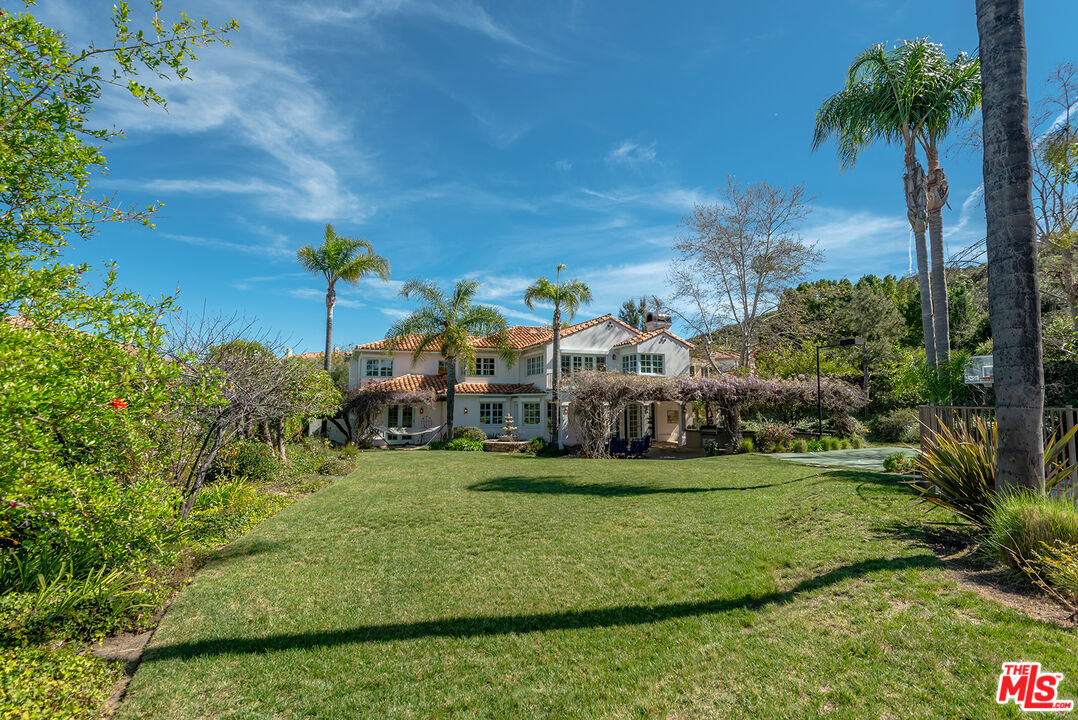 3843 Rock Hampton Dr