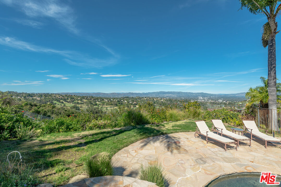 3843 Rock Hampton Dr