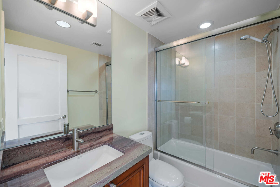 438 Arnaz Dr Unit: 106