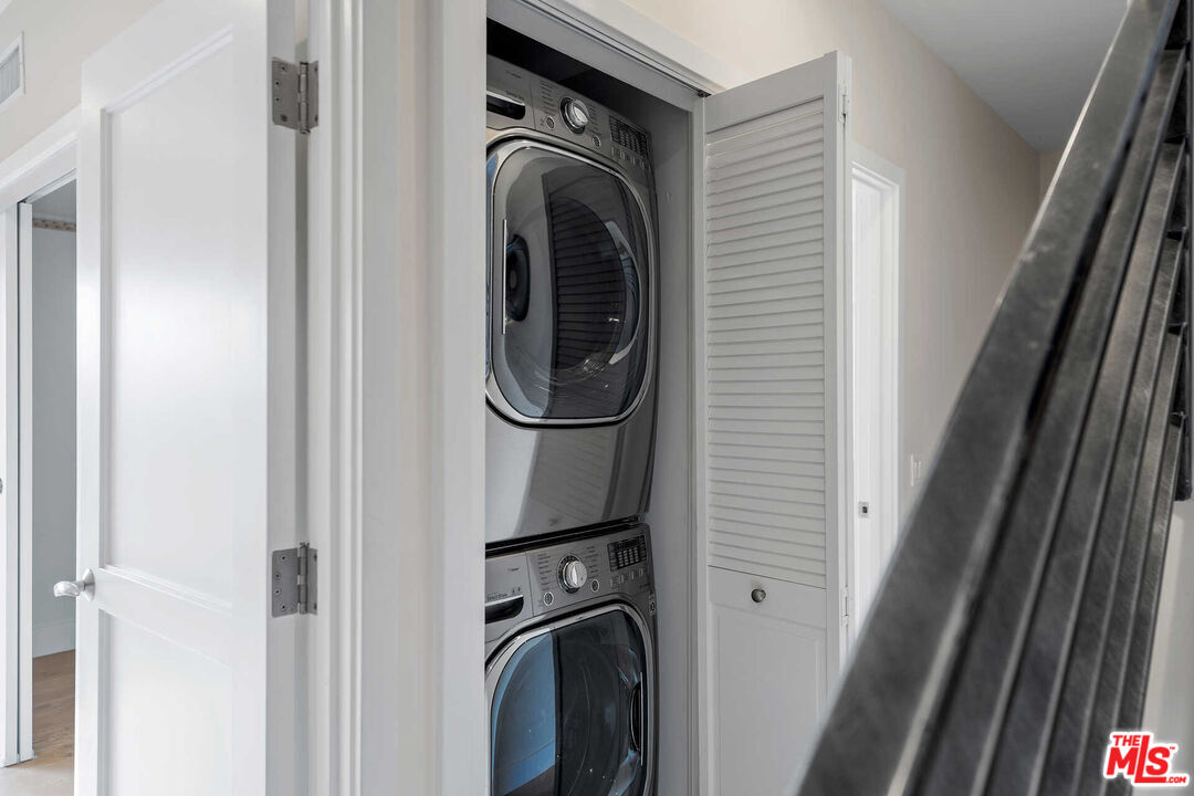 438 Arnaz Dr Unit: 106