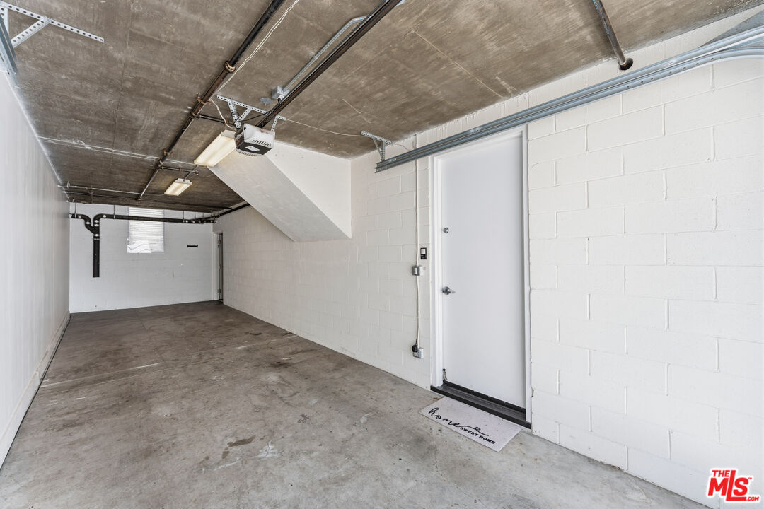 438 Arnaz Dr Unit: 106