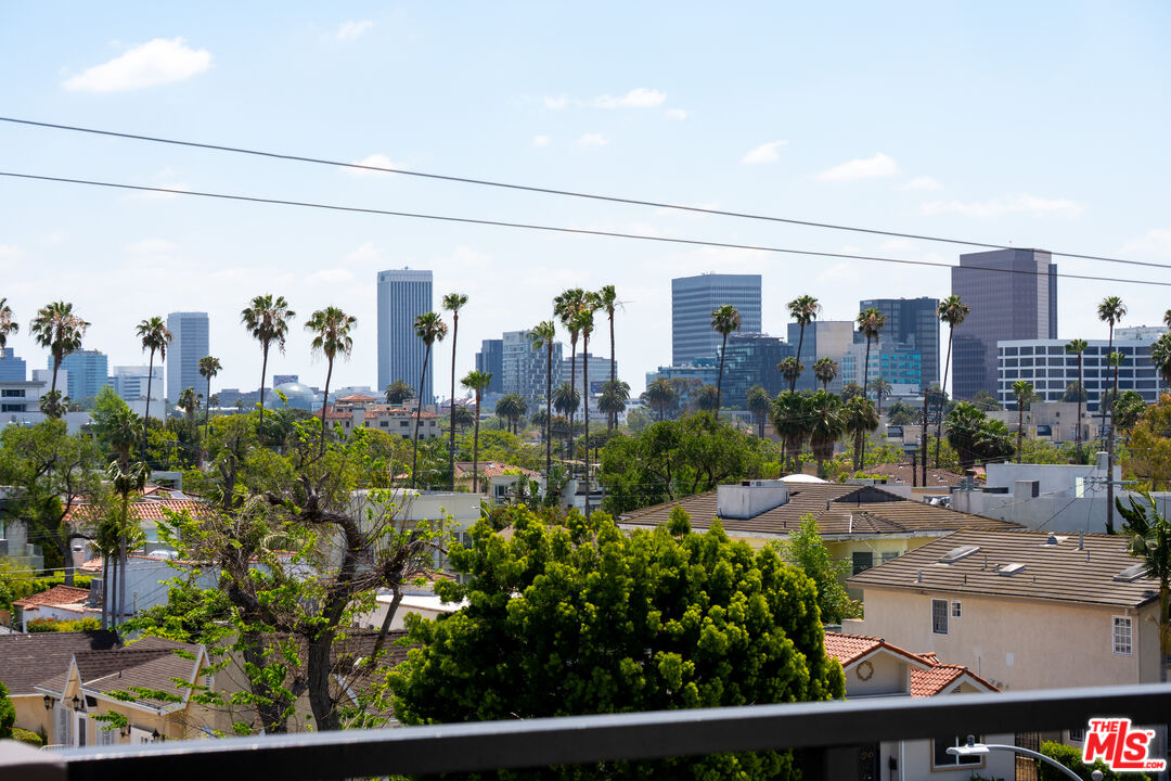 438 Arnaz Dr Unit: 106