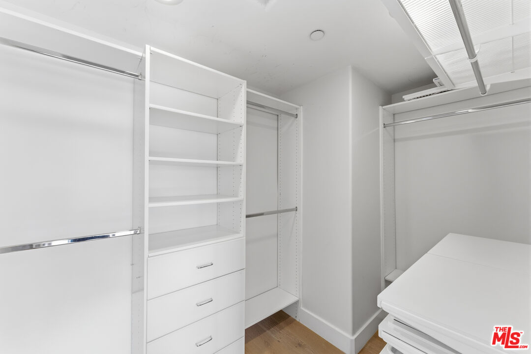 438 Arnaz Dr Unit: 106