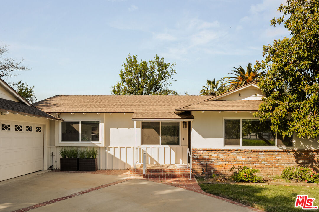 23153 Gonzales Dr