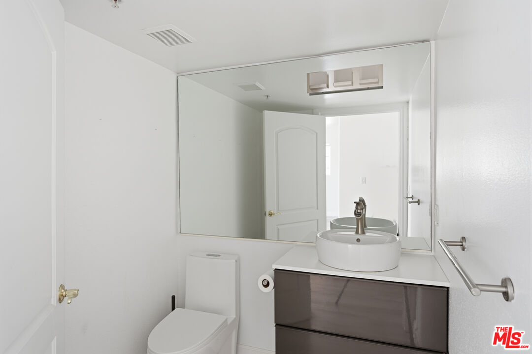 2311 Schader Dr Unit: 107