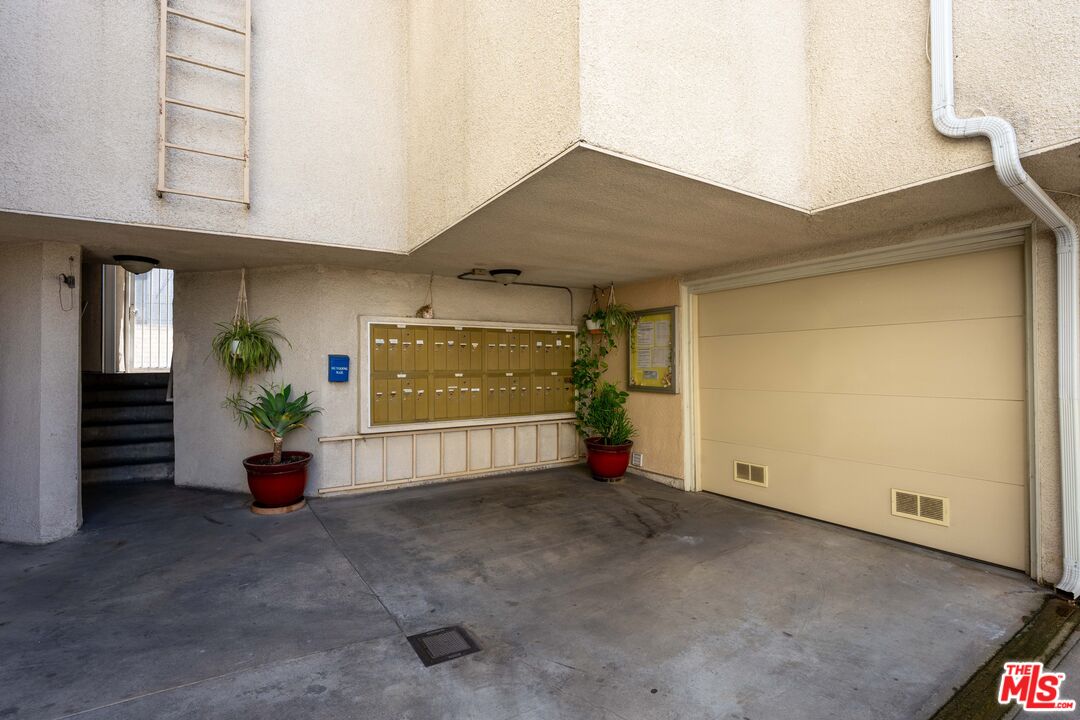 5145 Yarmouth Ave Unit: 29