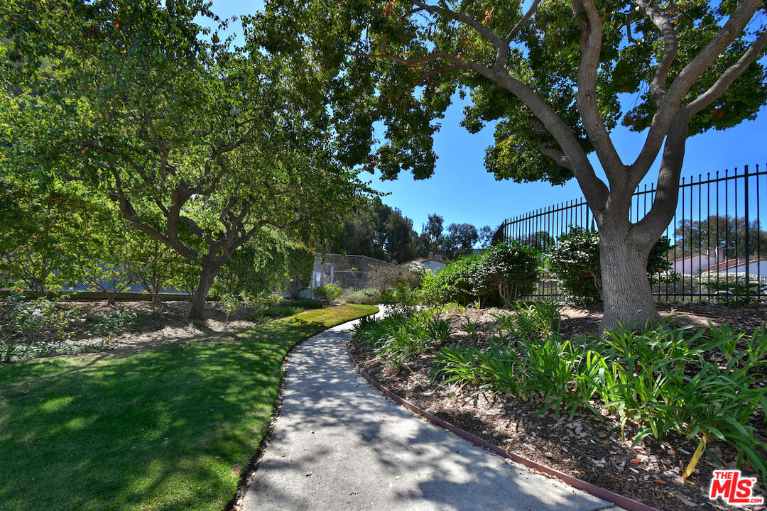 1273 Alessandro Dr