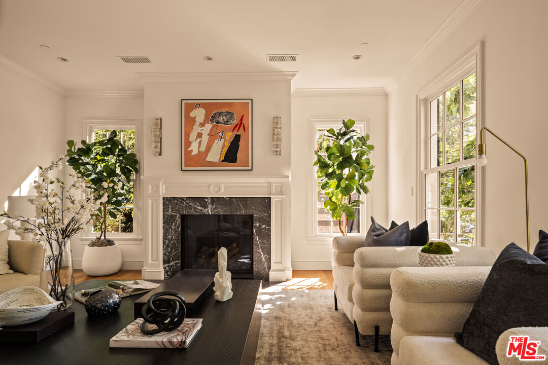 1232 Corsica Dr