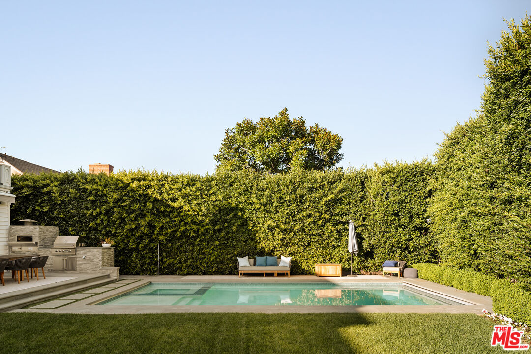 1232 Corsica Dr