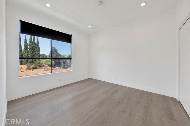 14844 Dickens Unit: 301