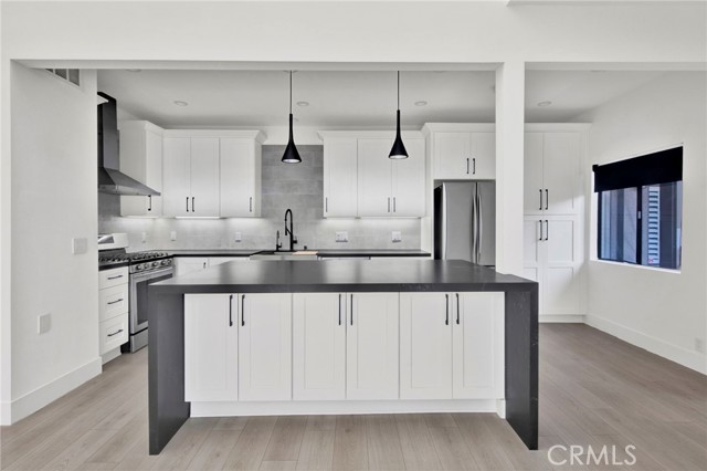 14844 Dickens Unit: 301