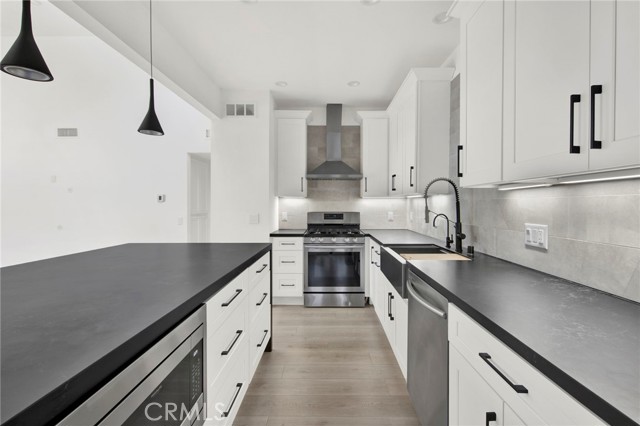 14844 Dickens Unit: 301