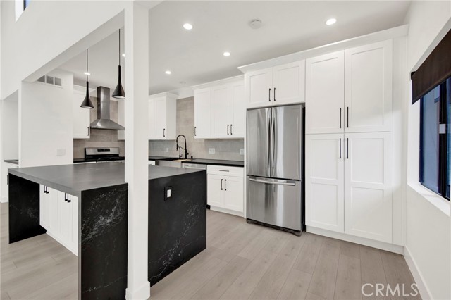 14844 Dickens Unit: 301