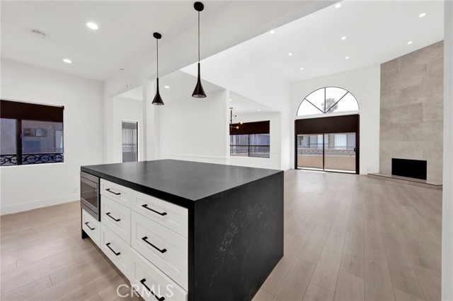 14844 Dickens Unit: 301