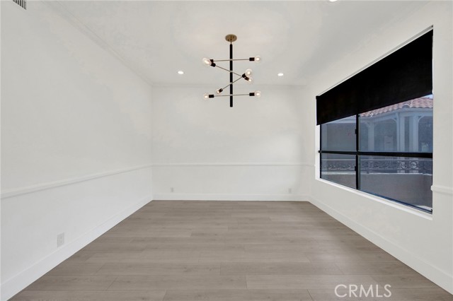 14844 Dickens Unit: 301