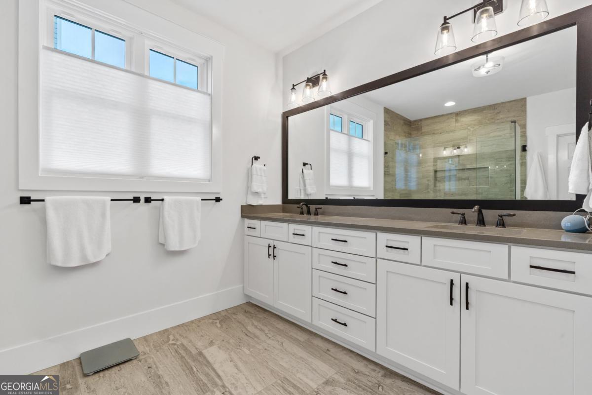 1100 Hidden Hills Circle