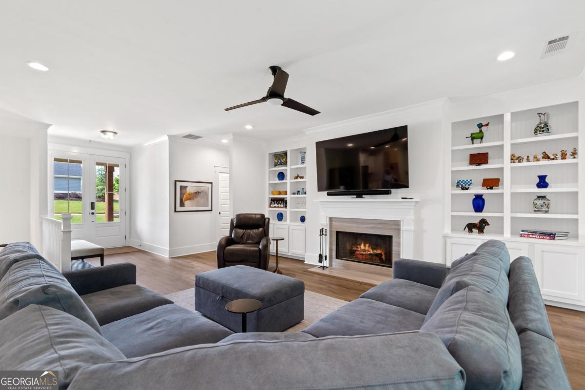 1100 Hidden Hills Circle