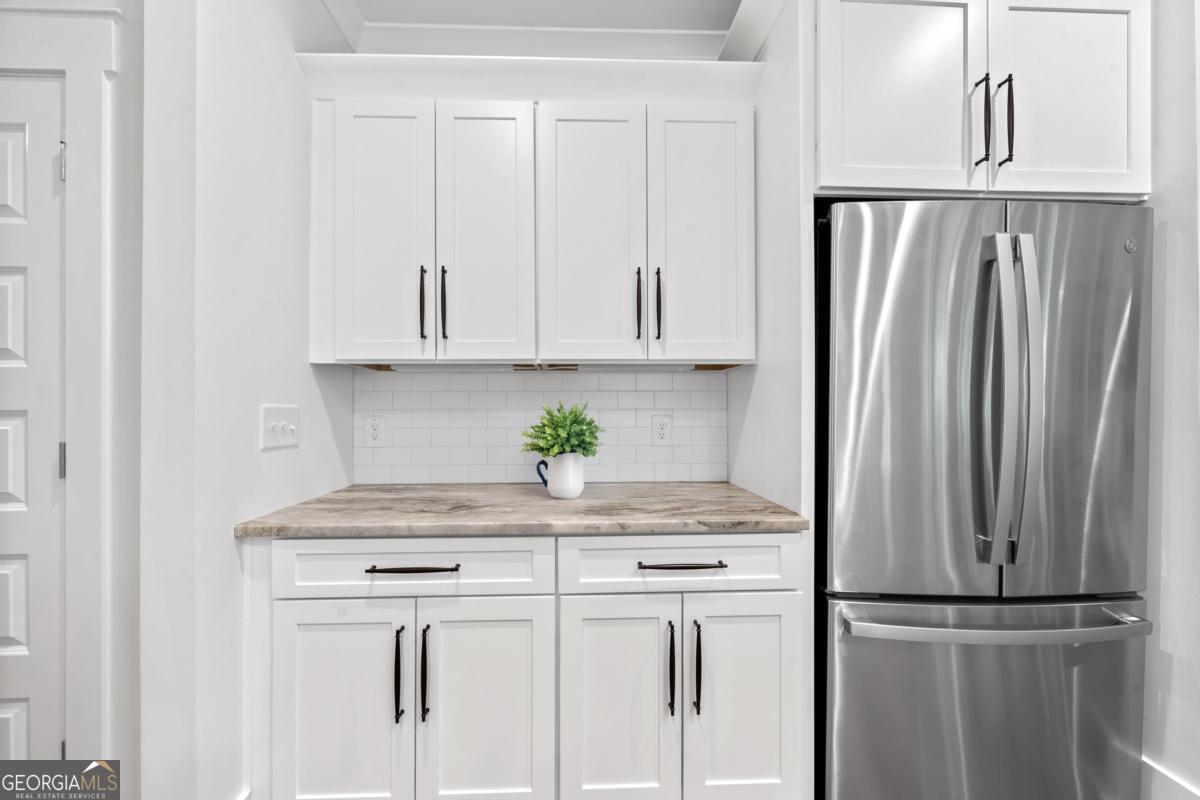 1100 Hidden Hills Circle